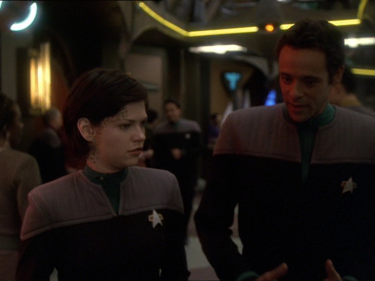 extant_StarTrek_DS9_7x25-7x26-WhatYouLeaveBehind_7423.jpg