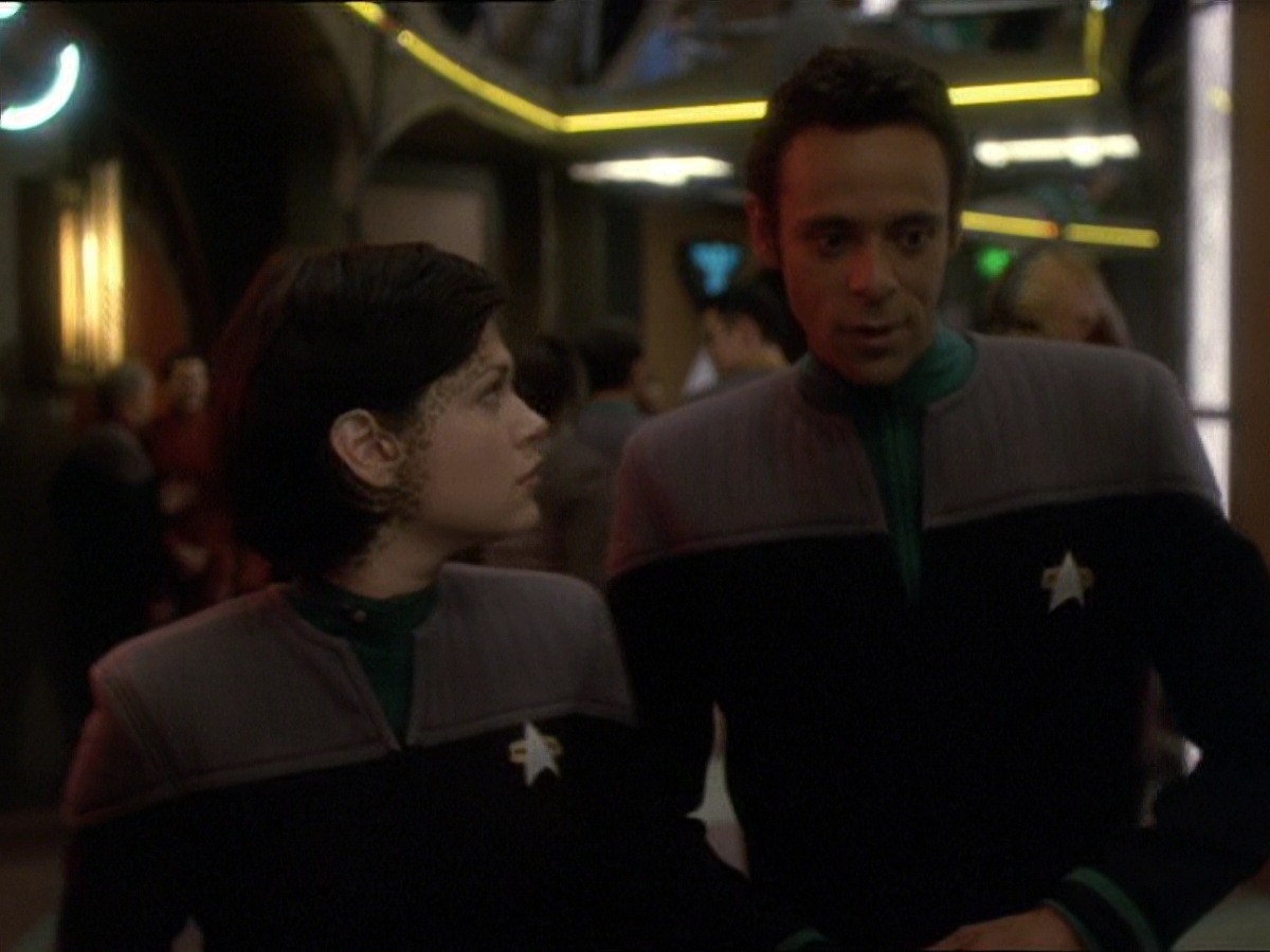 extant_StarTrek_DS9_7x25-7x26-WhatYouLeaveBehind_7425.jpg