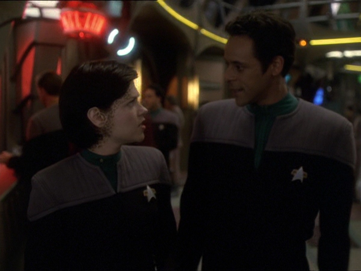 extant_StarTrek_DS9_7x25-7x26-WhatYouLeaveBehind_7431.jpg