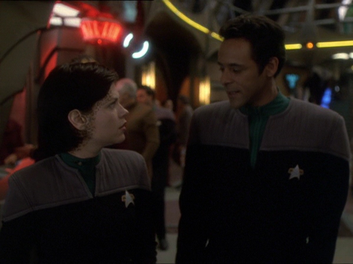 extant_StarTrek_DS9_7x25-7x26-WhatYouLeaveBehind_7432.jpg