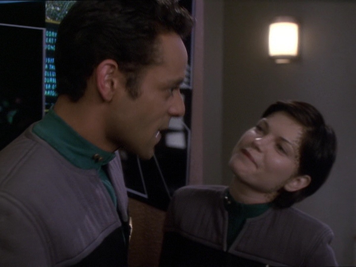 extant_StarTrek_DS9_7x25-7x26-WhatYouLeaveBehind_7453.jpg