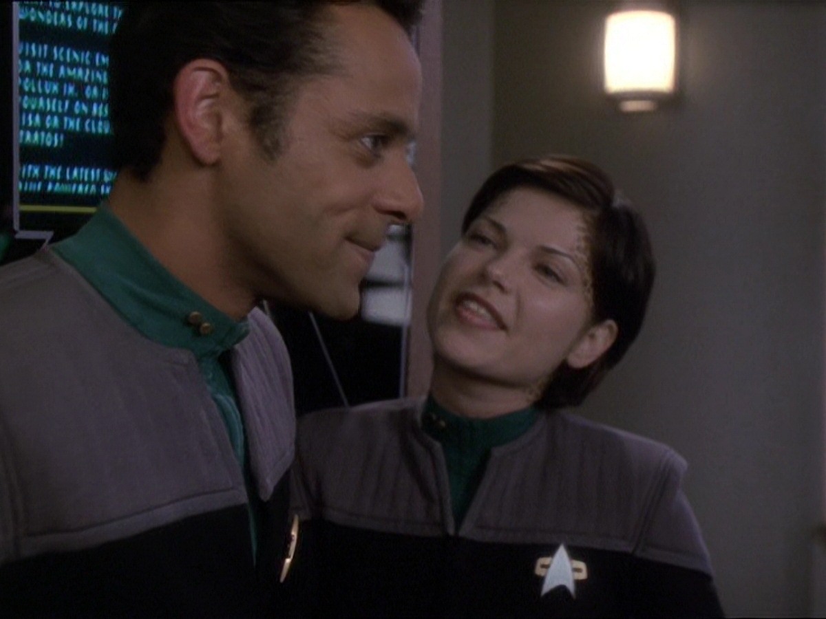 extant_StarTrek_DS9_7x25-7x26-WhatYouLeaveBehind_7454.jpg