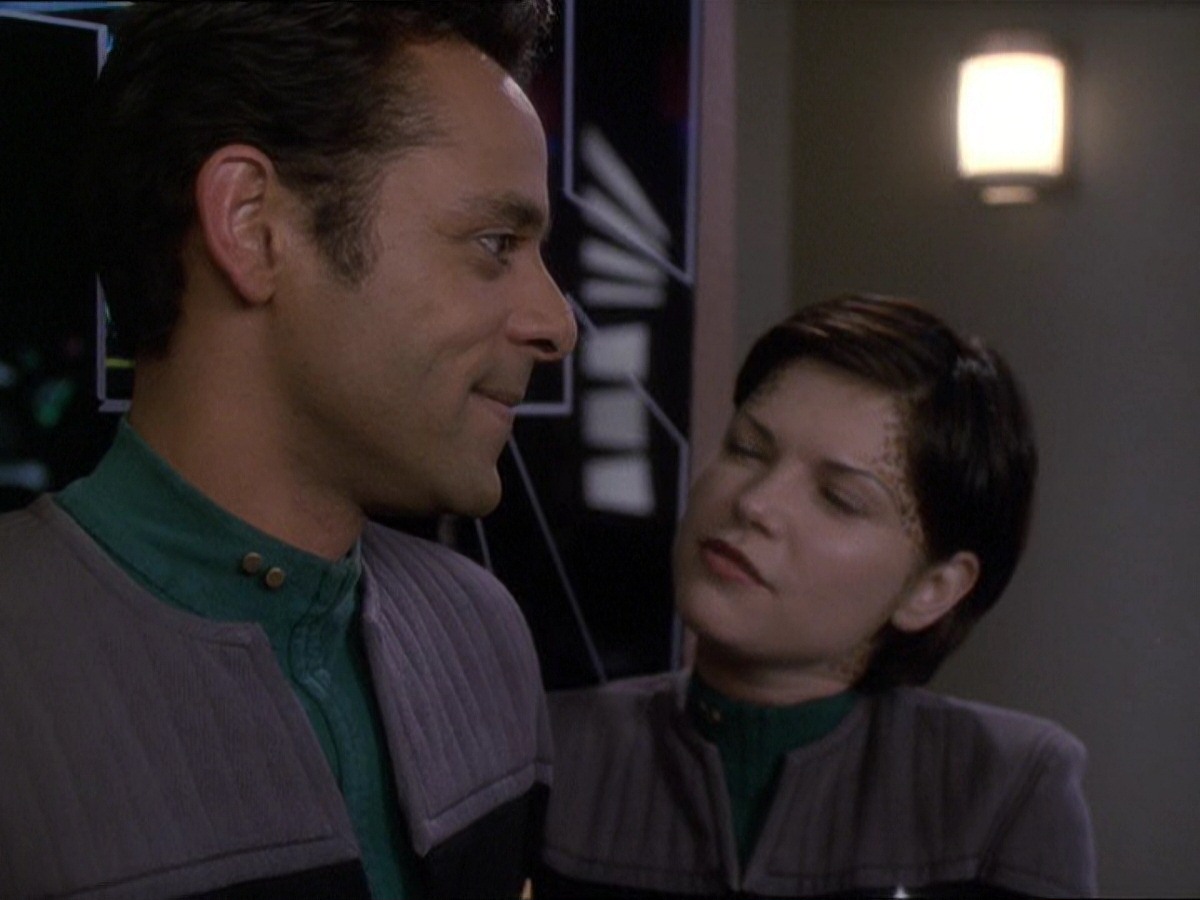 extant_StarTrek_DS9_7x25-7x26-WhatYouLeaveBehind_7456.jpg