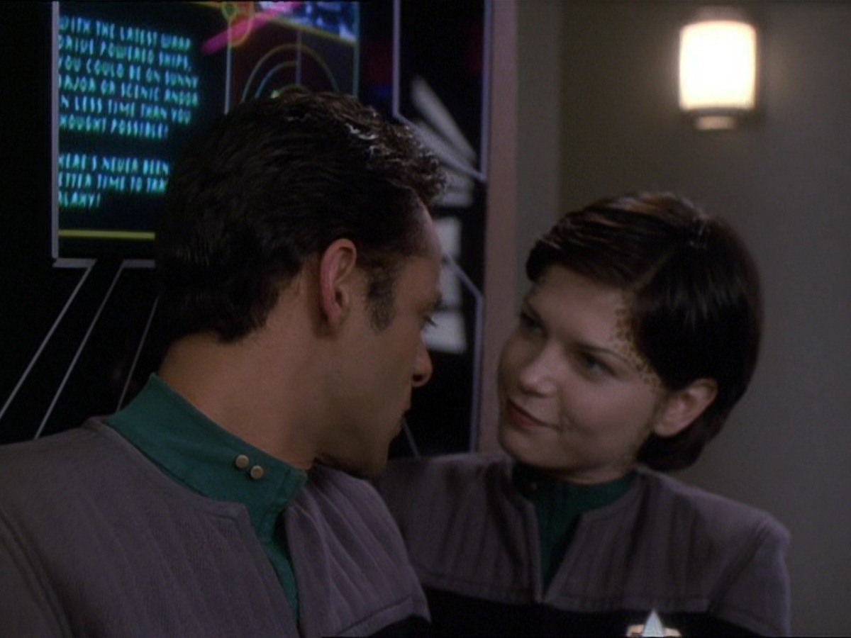extant_StarTrek_DS9_7x25-7x26-WhatYouLeaveBehind_7462.jpg