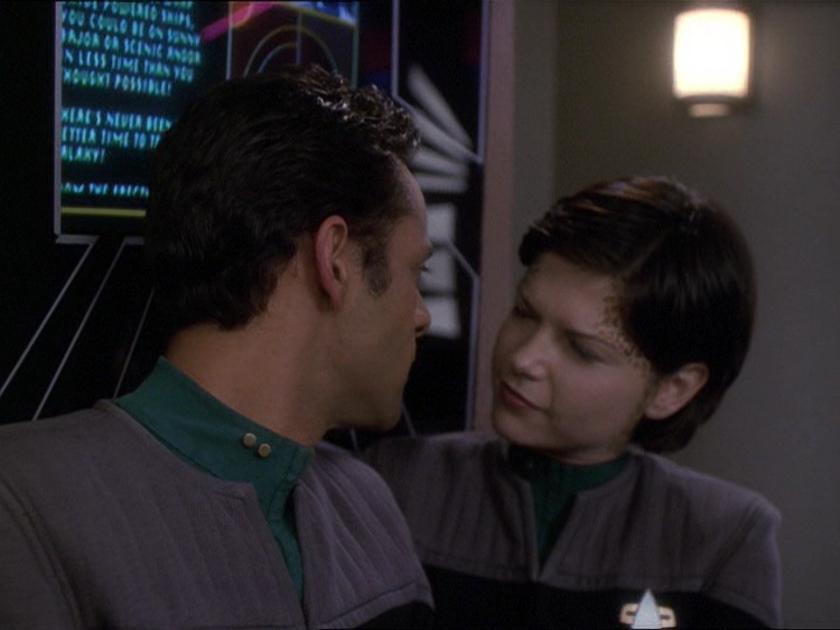 extant_StarTrek_DS9_7x25-7x26-WhatYouLeaveBehind_7463.jpg