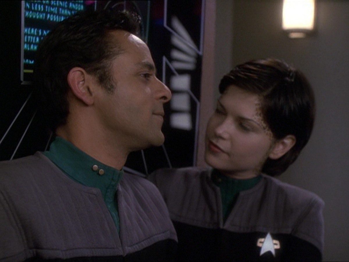 extant_StarTrek_DS9_7x25-7x26-WhatYouLeaveBehind_7469.jpg