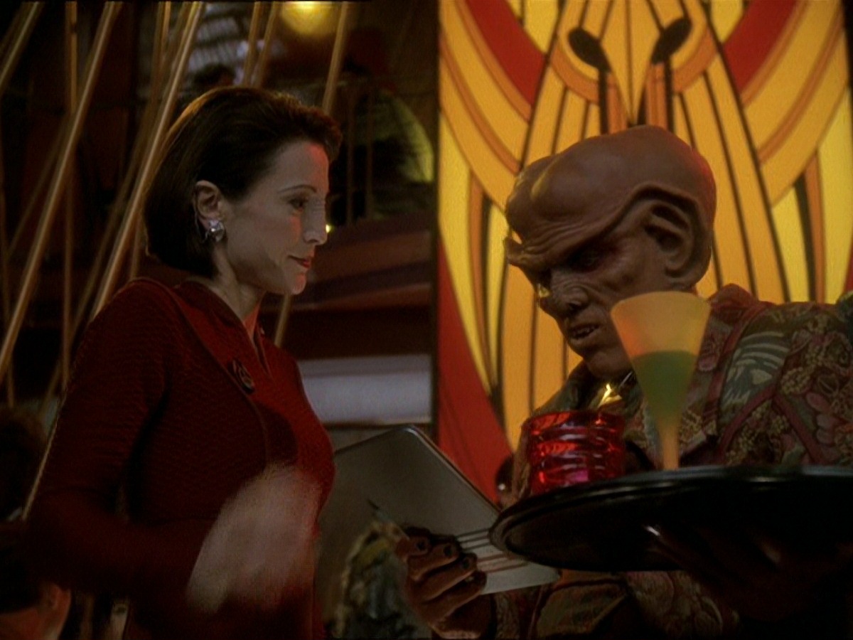 extant_StarTrek_DS9_7x25-7x26-WhatYouLeaveBehind_7503.jpg