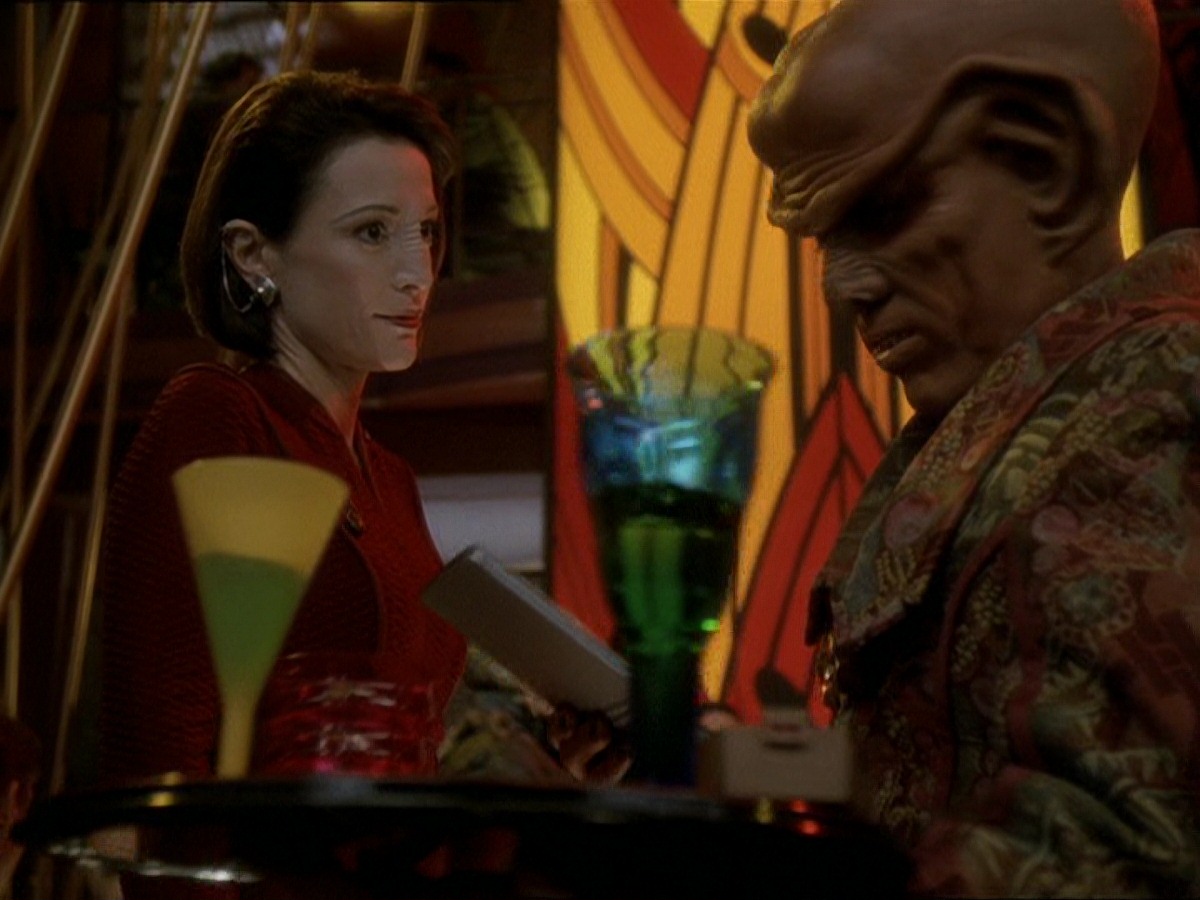 extant_StarTrek_DS9_7x25-7x26-WhatYouLeaveBehind_7506.jpg