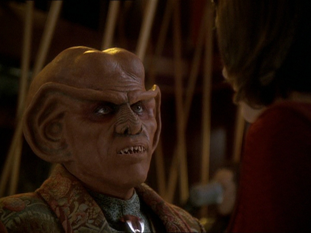 extant_StarTrek_DS9_7x25-7x26-WhatYouLeaveBehind_7534.jpg