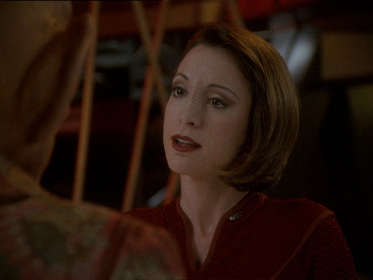 extant_StarTrek_DS9_7x25-7x26-WhatYouLeaveBehind_7545.jpg