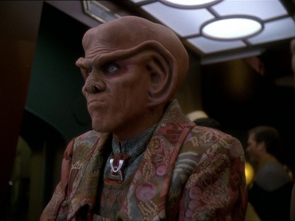 extant_StarTrek_DS9_7x25-7x26-WhatYouLeaveBehind_7576.jpg