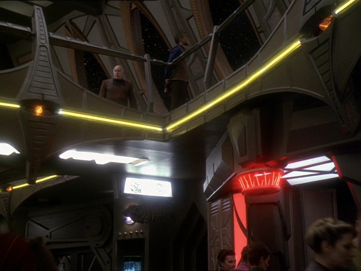 extant_StarTrek_DS9_7x25-7x26-WhatYouLeaveBehind_7595.jpg