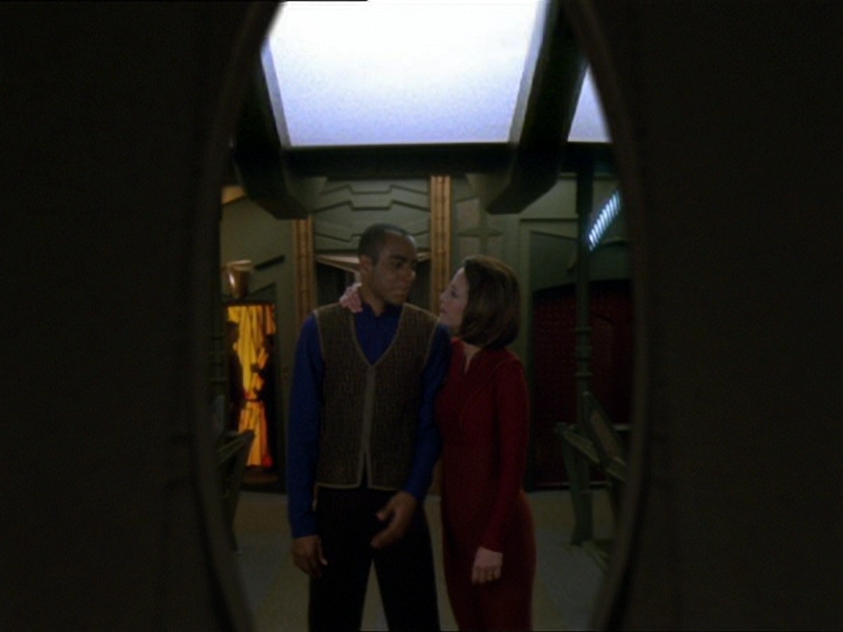 extant_StarTrek_DS9_7x25-7x26-WhatYouLeaveBehind_7635.jpg