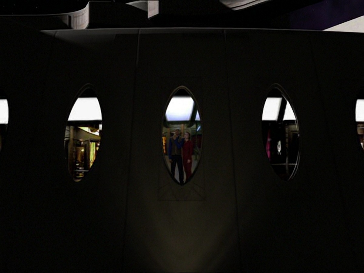 extant_StarTrek_DS9_7x25-7x26-WhatYouLeaveBehind_7645.jpg