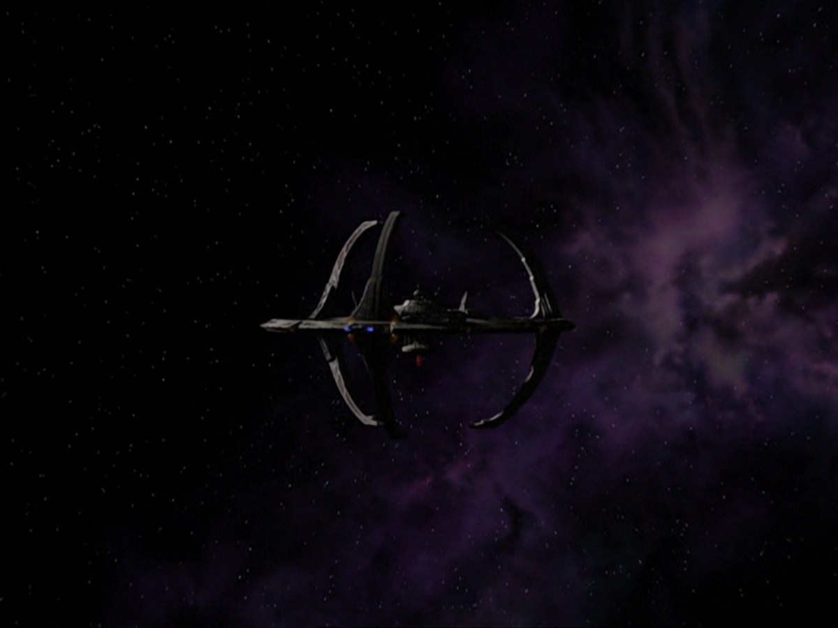 extant_StarTrek_DS9_7x25-7x26-WhatYouLeaveBehind_7665.jpg