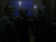 extant_StarTrek_DS9_7x25-7x26-WhatYouLeaveBehind_0837.jpg