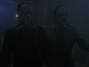 extant_StarTrek_DS9_7x25-7x26-WhatYouLeaveBehind_0853.jpg