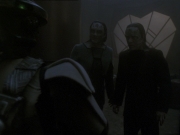 extant_StarTrek_DS9_7x25-7x26-WhatYouLeaveBehind_0883.jpg