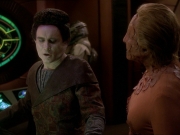 extant_StarTrek_DS9_7x25-7x26-WhatYouLeaveBehind_2697.jpg