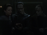 extant_StarTrek_DS9_7x25-7x26-WhatYouLeaveBehind_3352.jpg
