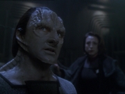 extant_StarTrek_DS9_7x25-7x26-WhatYouLeaveBehind_3402.jpg