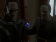 extant_StarTrek_DS9_7x25-7x26-WhatYouLeaveBehind_3649.jpg