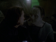 extant_StarTrek_DS9_7x25-7x26-WhatYouLeaveBehind_3663.jpg