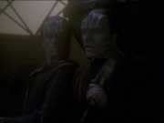 extant_StarTrek_DS9_7x25-7x26-WhatYouLeaveBehind_3679.jpg