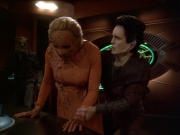 extant_StarTrek_DS9_7x25-7x26-WhatYouLeaveBehind_3821.jpg