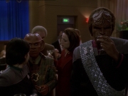 extant_StarTrek_DS9_7x25-7x26-WhatYouLeaveBehind_5550.jpg