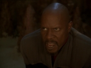 extant_StarTrek_DS9_7x25-7x26-WhatYouLeaveBehind_6194.jpg