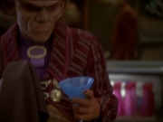 extant_StarTrek_DS9_7x25-7x26-WhatYouLeaveBehind_6824.jpg