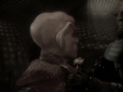 extant_StarTrek_DS9_7x25-7x26-WhatYouLeaveBehind_6830.jpg
